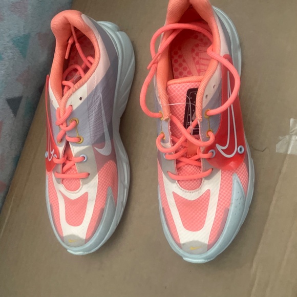 Nike Flywire - Picture 2 of 5